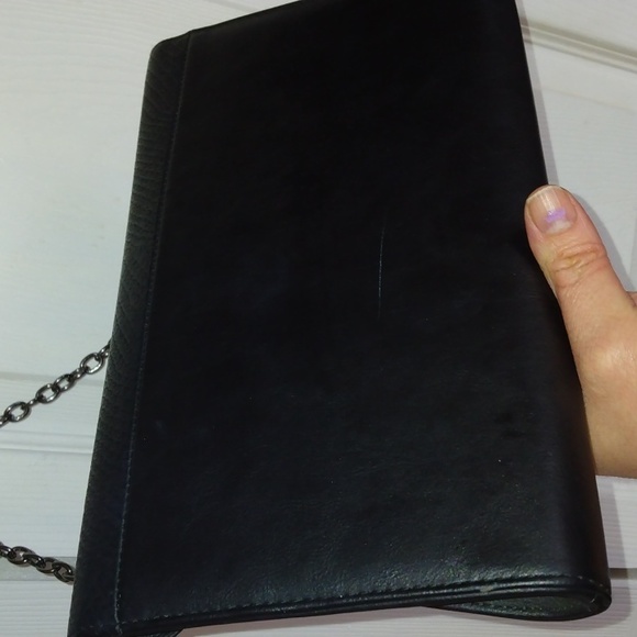 Aldo women's black faux leather envelope size with long chain purse - Picture 8 of 16
